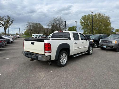 White 2011 GMC Sierra 1500 SLT