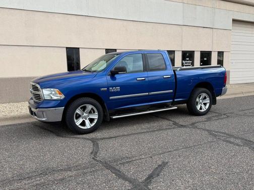 Blue Streak Pearlcoat 2014 RAM 1500 Big Horn