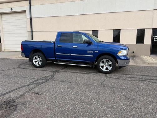 Blue Streak Pearlcoat 2014 RAM 1500 Big Horn