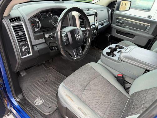 Blue Streak Pearlcoat 2014 RAM 1500 Big Horn