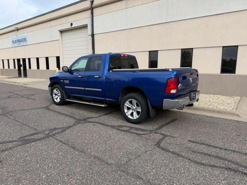 Blue Streak Pearlcoat 2014 RAM 1500 Big Horn