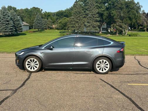 2017 Tesla Model X 90D