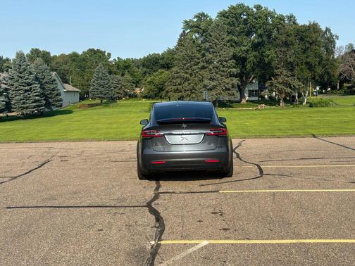 2017 Tesla Model X 90D