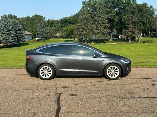 2017 Tesla Model X 90D