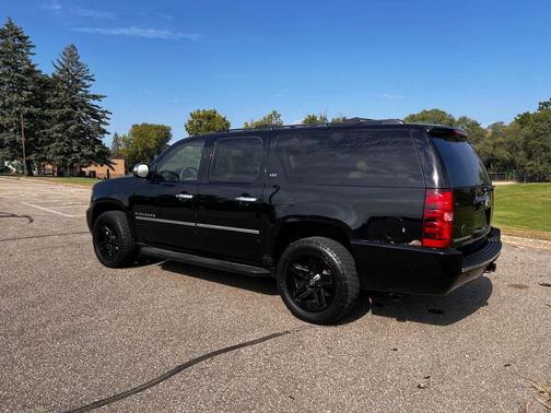 2011 Chevrolet Suburban 1500 LTZ