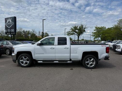 White 2017 Chevrolet Silverado 1500 1LT