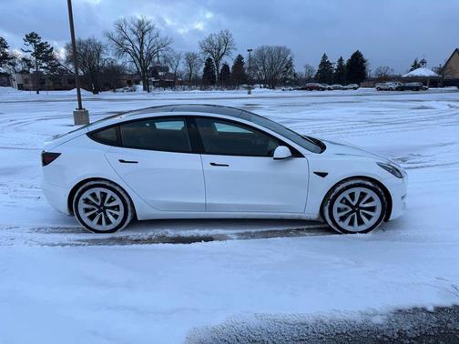 2022 Tesla Model 3 Long Range