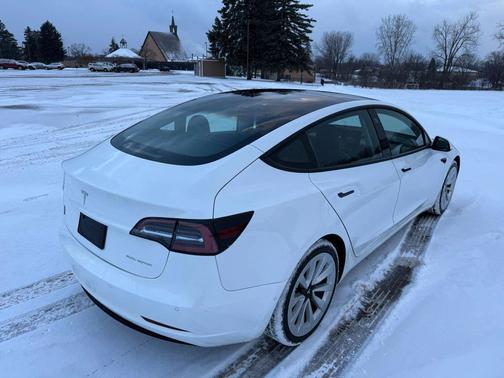 2022 Tesla Model 3 Long Range