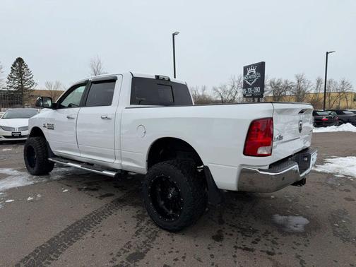2017 RAM 2500 Big Horn Crew Cab 4x4 6'4' Box