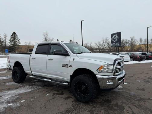 2017 RAM 2500 Big Horn Crew Cab 4x4 6'4' Box