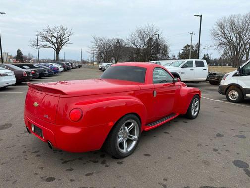 2005 Chevrolet SSR Convertible Pickup 2D