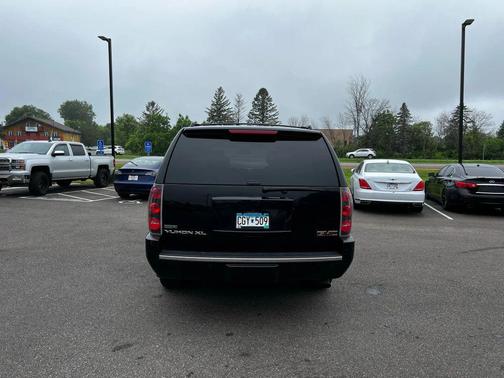 2011 GMC Yukon XL Denali