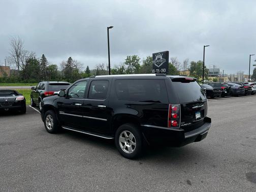 2011 GMC Yukon XL Denali