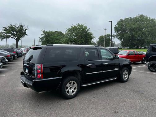 2011 GMC Yukon XL Denali