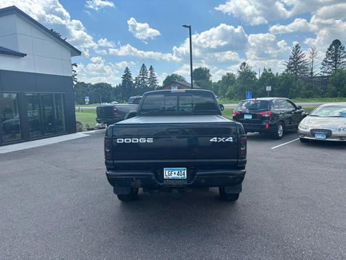 2001 Dodge Ram 1500 Short Bed