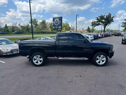 2001 Dodge Ram 1500 Short Bed