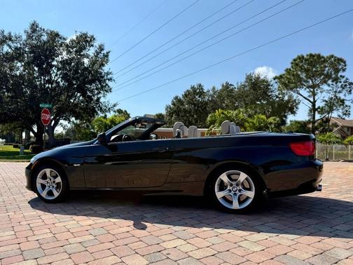 2011 BMW 335 335i 2dr Convertible