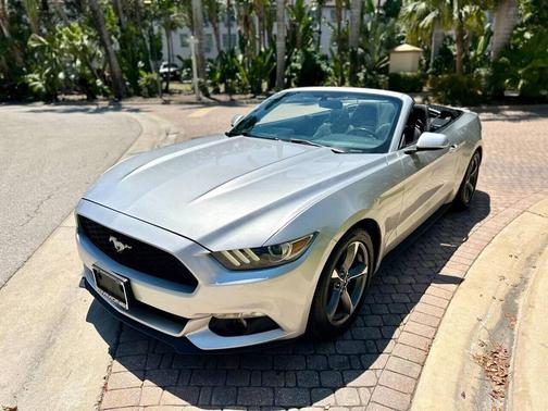 2015 Ford Mustang V6