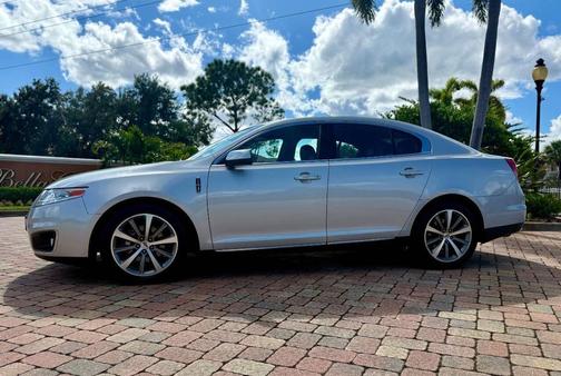 2009 Lincoln MKS Base