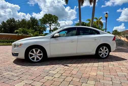 2016 Volvo S60 T5 Drive-E Premier