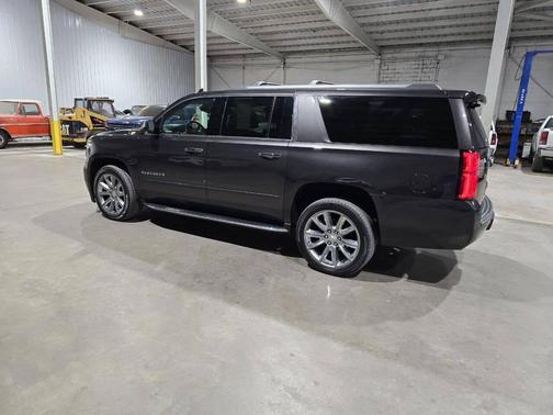 2017 Chevrolet Suburban Premier