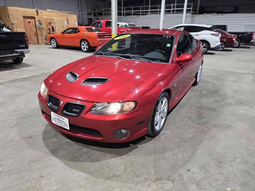2006 Pontiac GTO Base 2dr Coupe