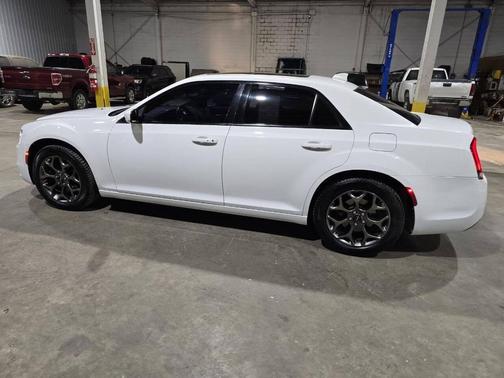 2015 Chrysler 300 S