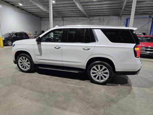 Iridescent Pearl Tricoat 2021 Chevrolet Tahoe Premier