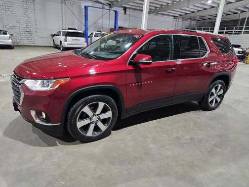 Cajun Red Tintcoat 2018 Chevrolet Traverse LT Leather