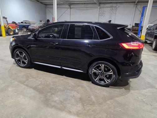 Black Metallic 2019 Ford Edge ST