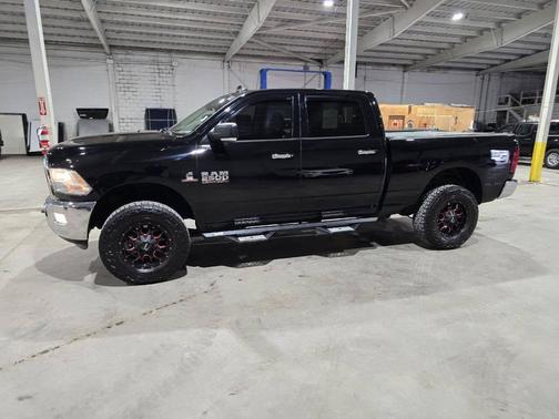 2015 RAM 2500 Big Horn 4x4 4dr Crew Cab 6.3 ft. SB Pickup