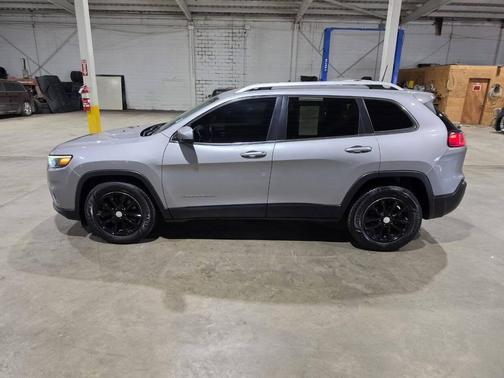 Billet Silver Metallic Clearcoat 2019 Jeep Cherokee Latitude