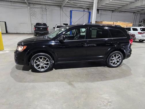 Pitch Black Clearcoat 2015 Dodge Journey R/T