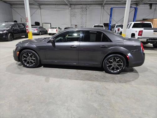 2017 Chrysler 300 S