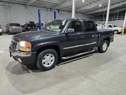 2005 GMC Sierra 1500 SLE Crew Cab