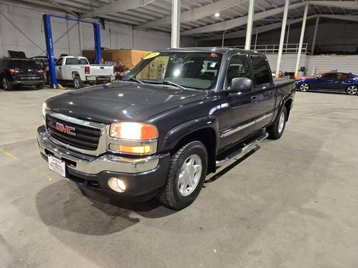 2005 GMC Sierra 1500 SLE Crew Cab