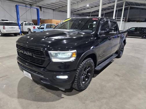 Diamond Black Crystal Pearlcoat 2019 RAM 1500 Rebel