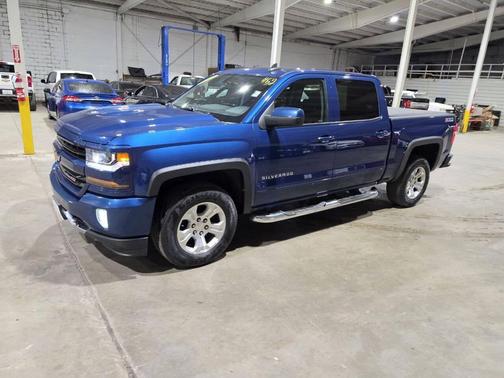 Deep Ocean Blue Metallic 2017 Chevrolet Silverado 1500 2LT