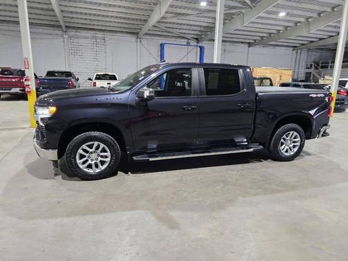 Dark Ash Metallic 2022 Chevrolet Silverado 1500 LT