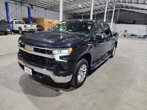 Dark Ash Metallic 2022 Chevrolet Silverado 1500 LT