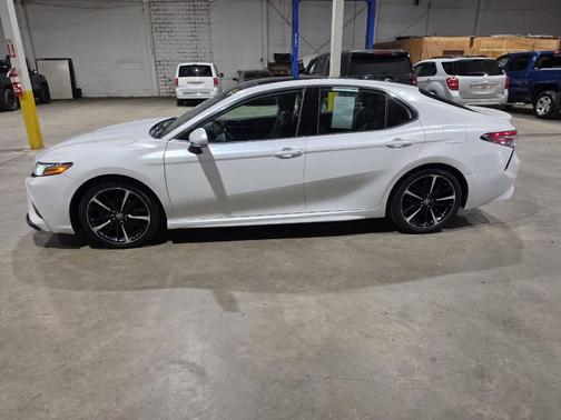 Pearl 2019 Toyota Camry XSE