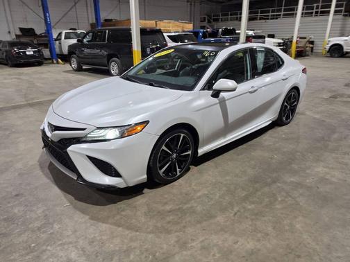 Pearl 2019 Toyota Camry XSE