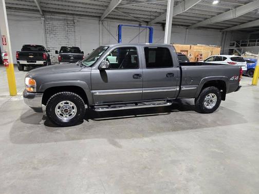 2002 GMC Sierra 1500 SLE HD Crew Cab