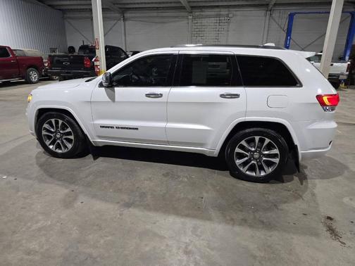 Ivory 3-Coat 2018 Jeep Grand Cherokee Overland