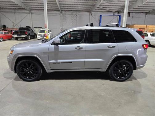 2017 Jeep Grand Cherokee Altitude