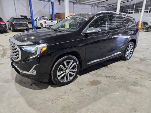 Ebony Twilight Metallic 2019 GMC Terrain Denali