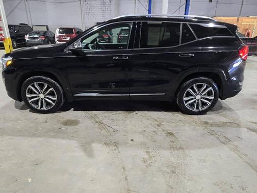 Ebony Twilight Metallic 2019 GMC Terrain Denali
