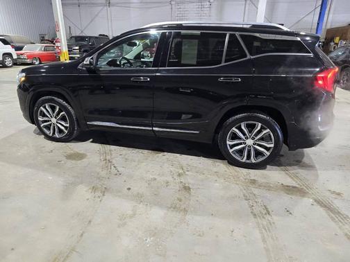 Ebony Twilight Metallic 2019 GMC Terrain Denali