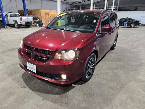 Octane Red Pearlcoat 2019 Dodge Grand Caravan GT