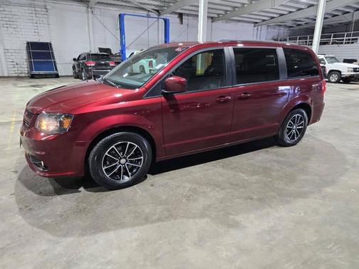 Octane Red Pearlcoat 2019 Dodge Grand Caravan GT